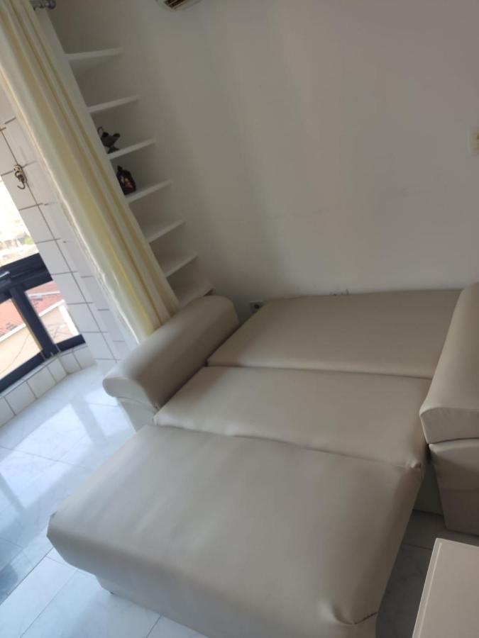 Apartamento Com Varanda E Suite Enseada グァルジャー エクステリア 写真