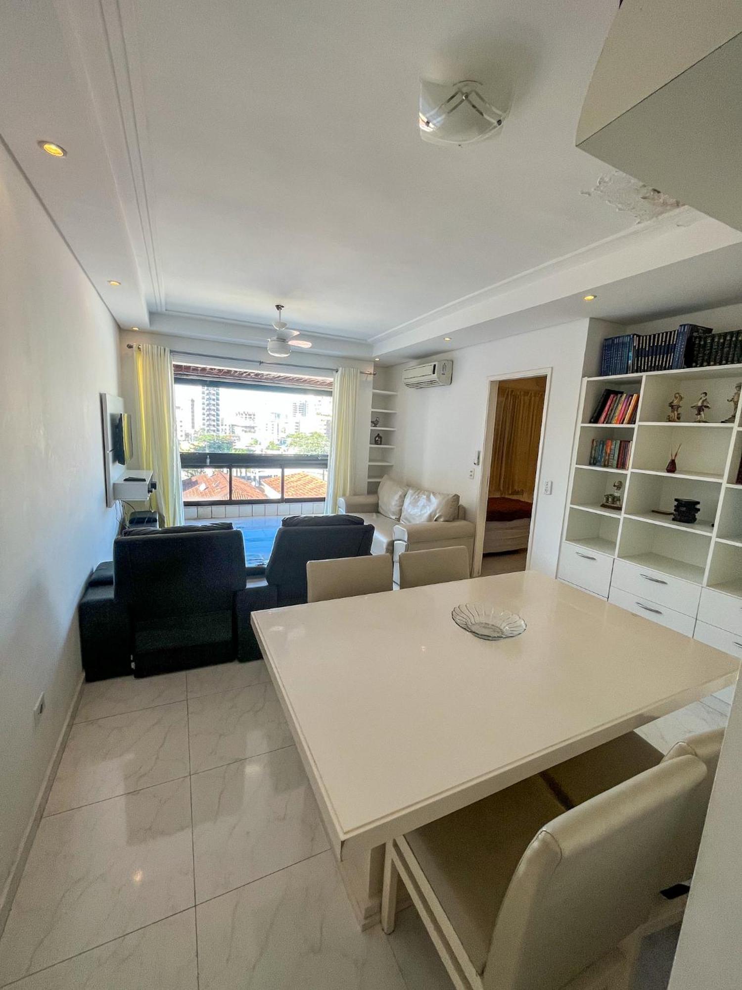 Apartamento Com Varanda E Suite Enseada グァルジャー エクステリア 写真